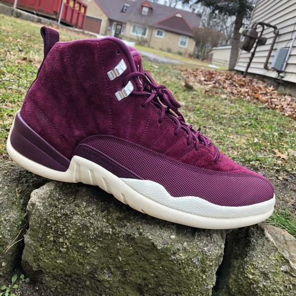 Jordan 12’s (maroon and cream) Barley Worn - Picture 2 of 4